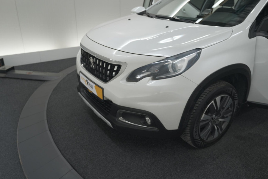 Peugeot 2008 PureTech 130 Allure | Camera | Apple Carplay | Parkeersensoren | Navigatie
