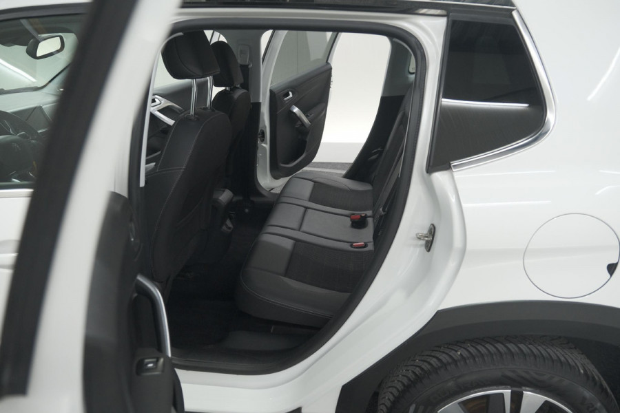 Peugeot 2008 PureTech 130 Allure | Camera | Apple Carplay | Parkeersensoren | Navigatie