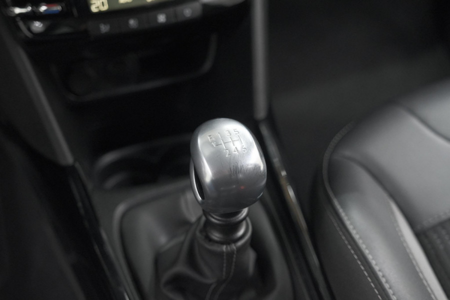 Peugeot 2008 PureTech 130 Allure | Camera | Apple Carplay | Parkeersensoren | Navigatie