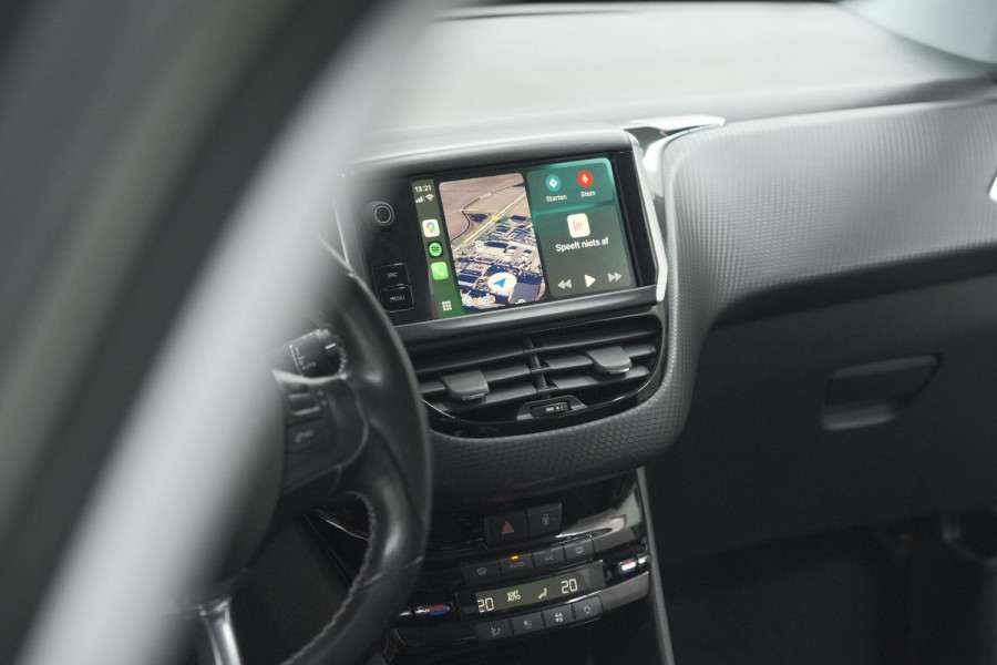 Peugeot 2008 PureTech 130 Allure | Camera | Apple Carplay | Parkeersensoren | Navigatie