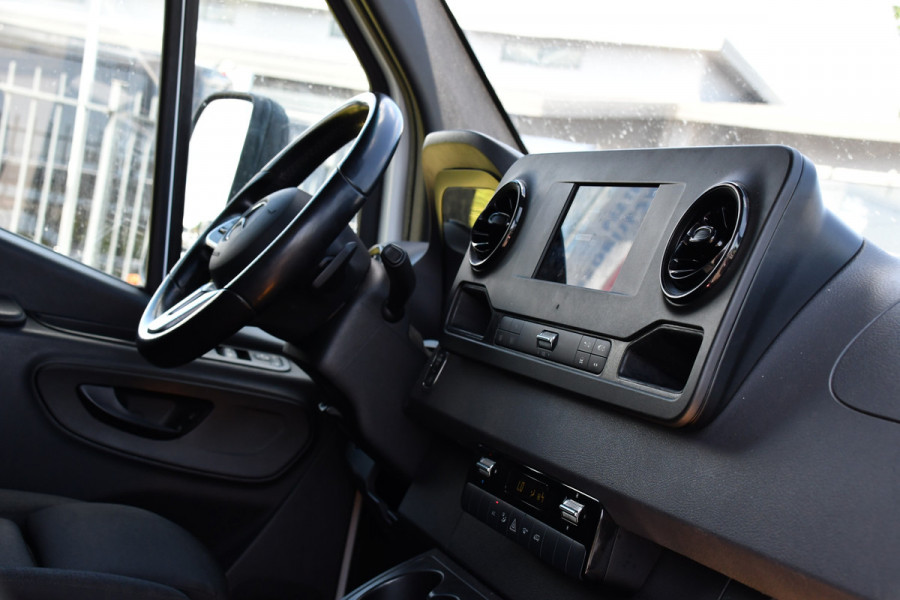 Mercedes-Benz Sprinter 516 2.2 CDI L3 Bakwagen DL Cruise, 3500kg Trekhaak, Carplay, 164pk, Automaat, Laadklep, Dubbellucht, Multimedia, Uniek!