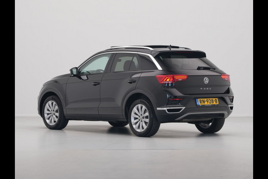 Volkswagen T-Roc 1.0 TSI 115pk Style Trekhaak Panorama Navigatie Camera Acc Carplay 323