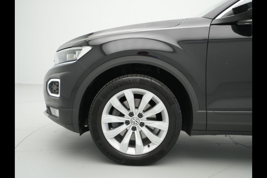 Volkswagen T-Roc 1.0 TSI 115pk Style Trekhaak Panorama Navigatie Camera Acc Carplay 323