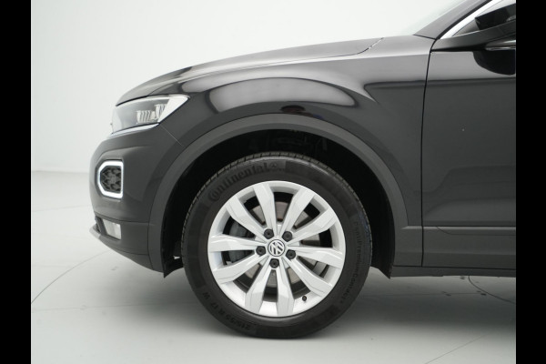 Volkswagen T-Roc 1.0 TSI 115pk Style Trekhaak Panorama Navigatie Camera Acc Carplay 323