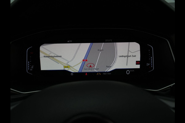 Volkswagen T-Roc 1.0 TSI 115pk Style Trekhaak Panorama Navigatie Camera Acc Carplay 323
