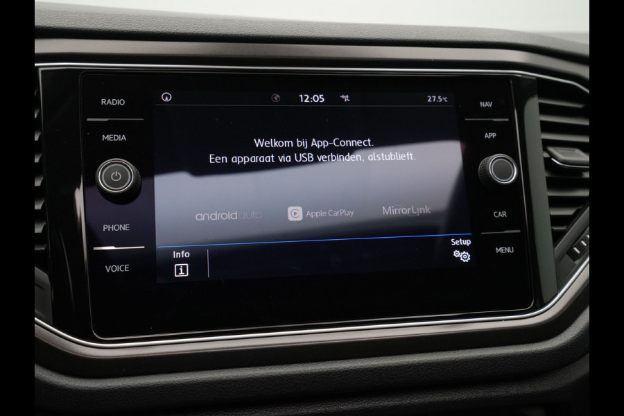 Volkswagen T-Roc 1.0 TSI 115pk Style Trekhaak Panorama Navigatie Camera Acc Carplay 323