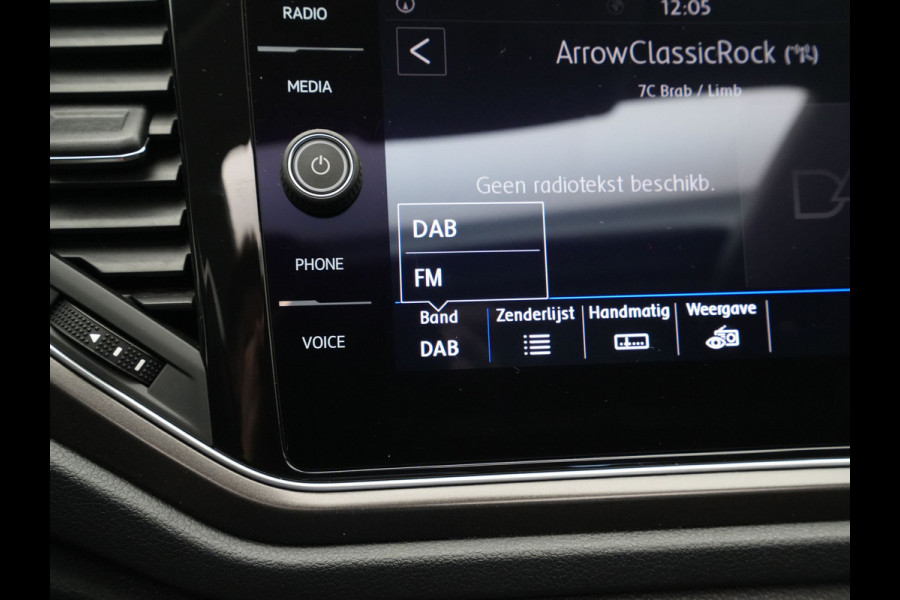 Volkswagen T-Roc 1.0 TSI 115pk Style Trekhaak Panorama Navigatie Camera Acc Carplay 323