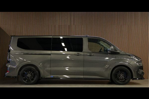 Ford Transit Custom 300 2.0 TDCI L2H1 Sport 170 PK DC | L+R Schuifdeur | Dubbel Cabine | B&O | ACC | Blind Spot | Navigatie | Camera | CarPlay | Lan | Raptor Edition | Trekhaak | 6-Zitter | MODELJAAR 2025 | Verlengde fabrieksgarantie tot 12-2029 | Dubbel Cabine