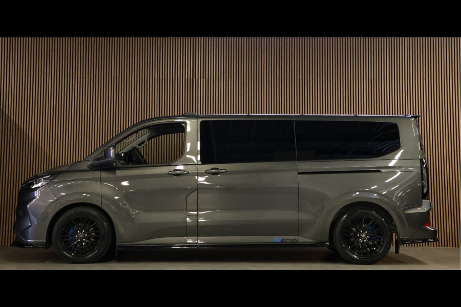 Ford Transit Custom 300 2.0 TDCI L2H1 Sport 170 PK DC | L+R Schuifdeur | Dubbel Cabine | B&O | ACC | Blind Spot | Navigatie | Camera | CarPlay | Lan | Raptor Edition | Trekhaak | 6-Zitter | MODELJAAR 2025 | Verlengde fabrieksgarantie tot 12-2029 | Dubbel Cabine