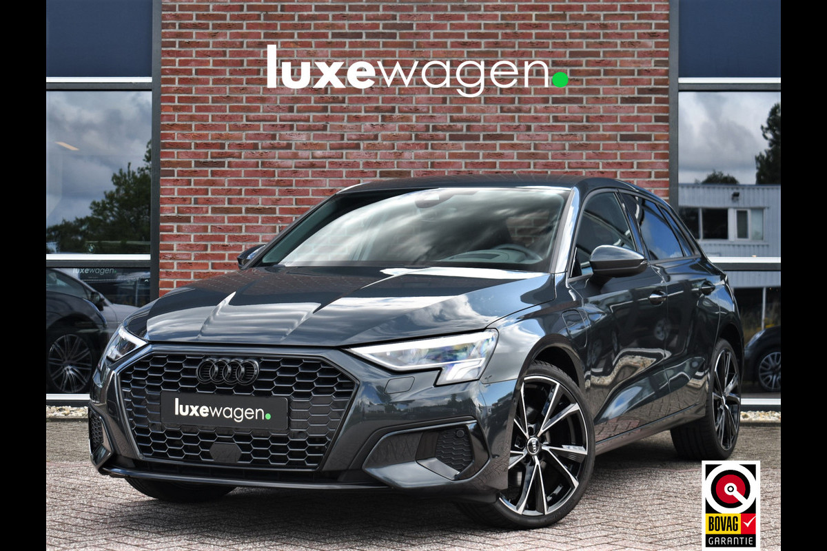 Audi A3 Sportback 40 TFSI e S-zetels ACC Head-up 19inch El-klep Audi A3 Sportback 40 TFSI e S-zetels ACC Head-up 19inch El-klep