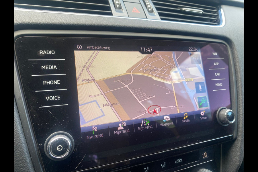 Škoda Octavia Combi BWJ 2017 | 1.0 TSI 116PK Ambition Bus | CLIMA | CRUISE | CARPLAY | NAVI | LICHTMETAAL | PDC |