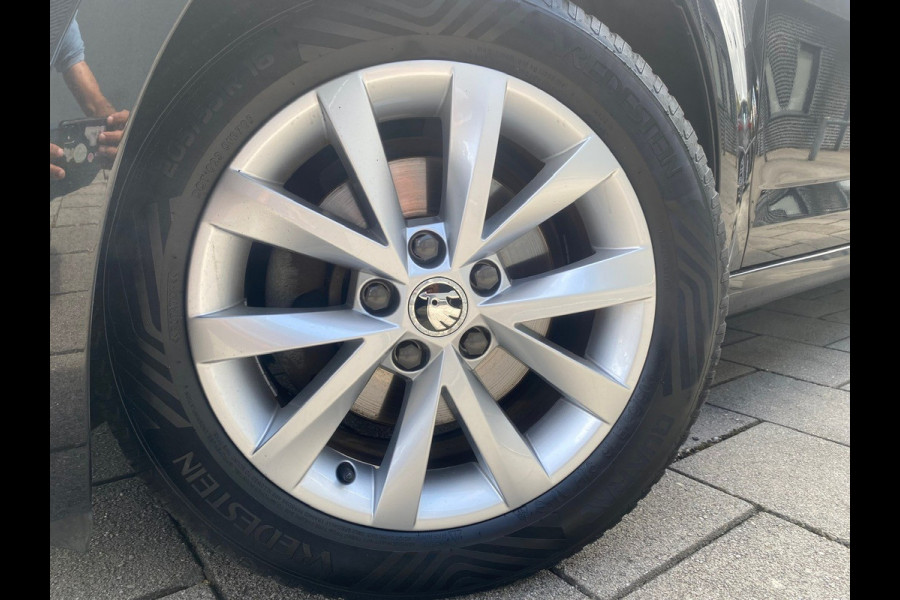 Škoda Octavia Combi BWJ 2017 | 1.0 TSI 116PK Ambition Bus | CLIMA | CRUISE | CARPLAY | NAVI | LICHTMETAAL | PDC |