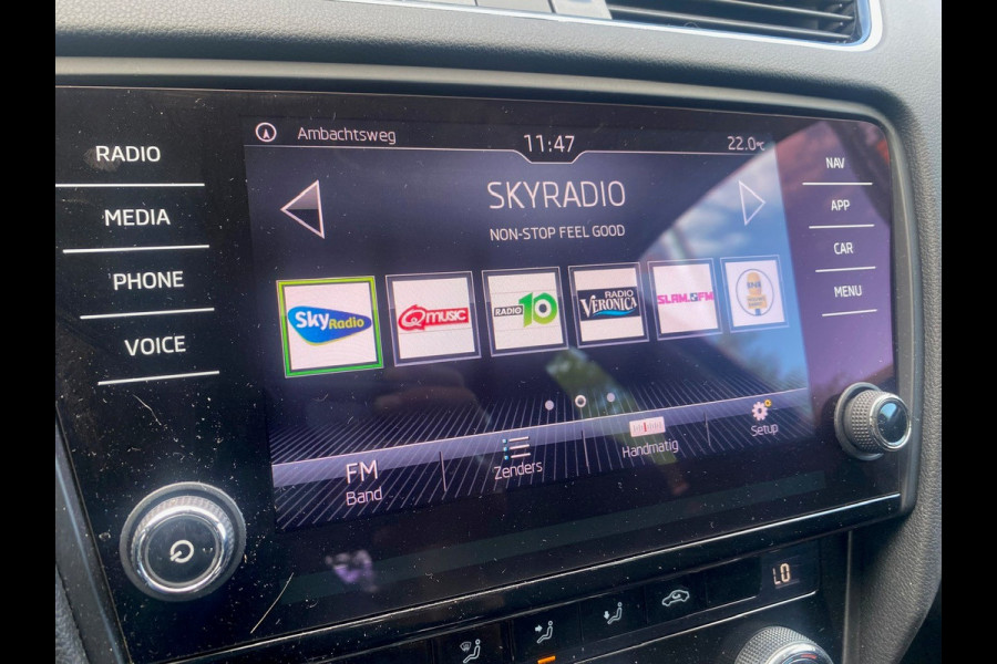 Škoda Octavia Combi BWJ 2017 | 1.0 TSI 116PK Ambition Bus | CLIMA | CRUISE | CARPLAY | NAVI | LICHTMETAAL | PDC |