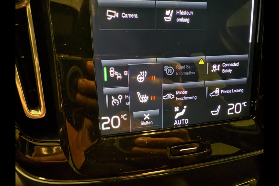 Volvo XC40 1.5 T5 Recharge R-Design 262PK PANO/NAVI/DAB/H-KARDON/STOEL-M/ECC/PDC/CRUISE///