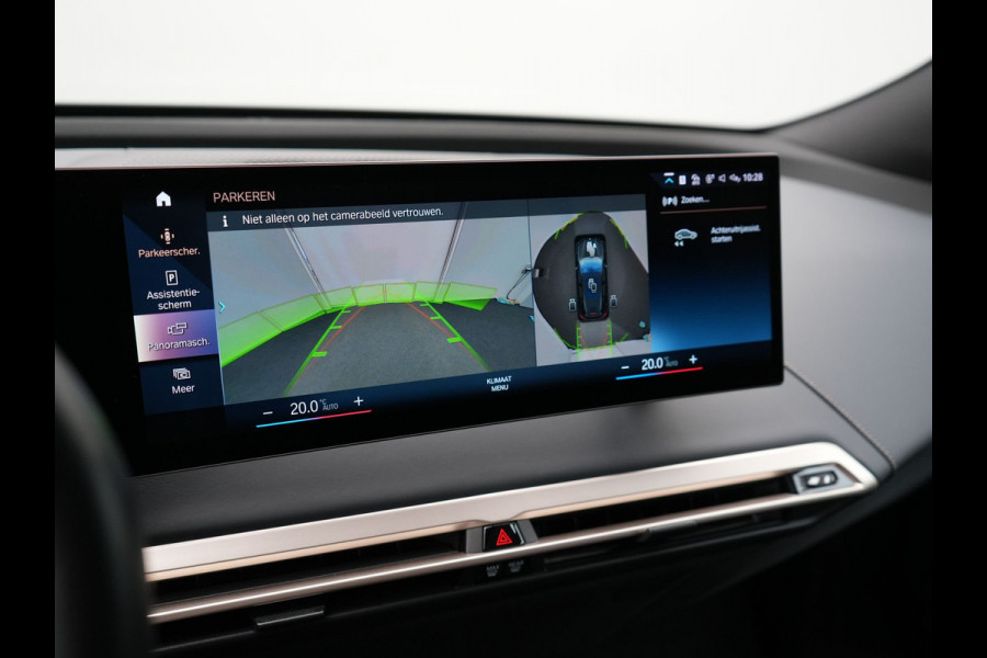 BMW iX xDrive40 High Executive 77 kWh INCL BTW | Trekhaak af Fabriek | Panodak | Lederen Comfortzetels Massage & Memory | 360 Camera | Head Up | Widescreen | 22"L.M | Harman Kardon |