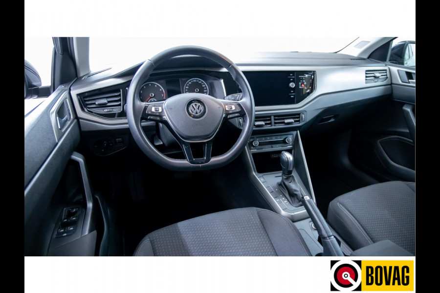 Volkswagen Polo 1.0 TSI Highline Automaat 96 PK Stoelverwarming | Full map Navigatie | Apple Carplay | PDC | 16 inch velgen | Licht en Zicht pakket, Extra getint glas achter