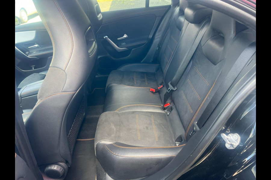 Mercedes-Benz CLA-Klasse 220 Premium Plus