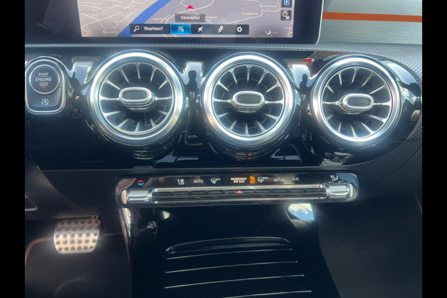 Mercedes-Benz CLA-Klasse 220 Premium Plus