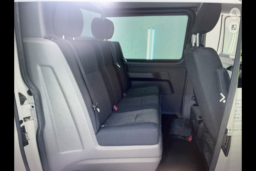 Volkswagen Transporter 2.0 TDI DSG automaat L2H1 30 DC 5 persoons / vaste prijs rijklaar € 27.950 ex btw / lease vanaf € 456 / airco / cruise / navi / achterdeuren / euro 6 / bpm vrij !