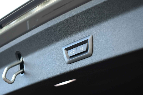 BMW X3 xDrive30e M-Sport Pano ACC M-zetels H/K HUD Brooklyngrau