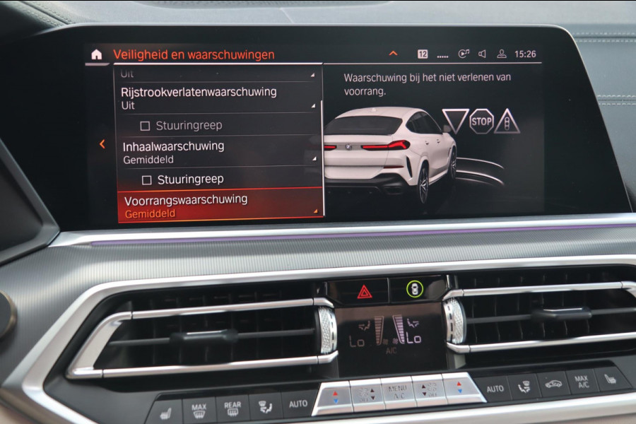 BMW X6 XDrive40i M Sport / PANODAK / LASER / SOFT CLOSE / HUD / KEYLESS