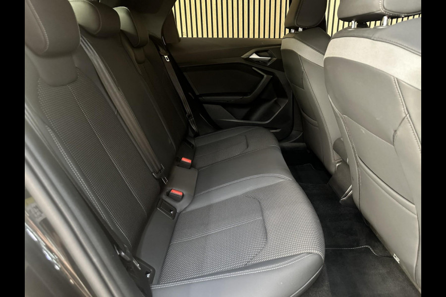 Audi A1 Sportback 25 TFSI Pro S Line - Carplay - ACC