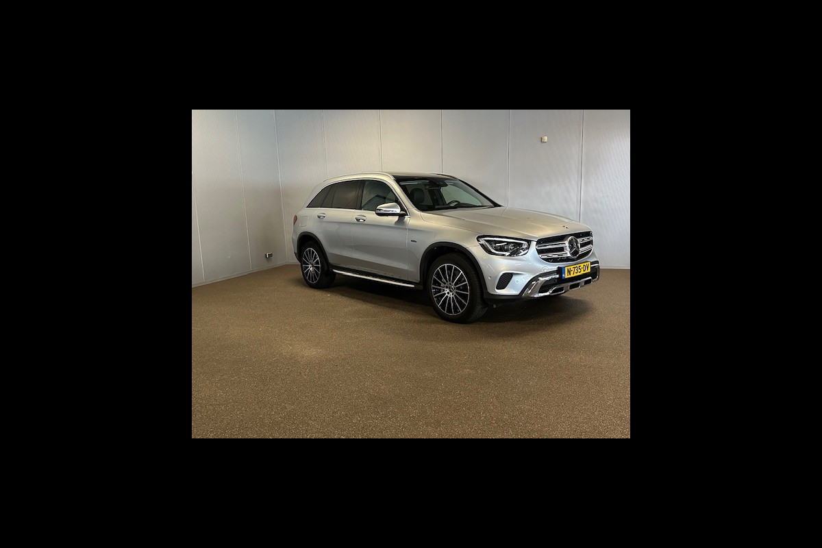 Mercedes-Benz GLC 300e 4 Matic Luxury-PANORAMA-360 CAMERA-TREKHAAK-DODEHOEK-COMPLEET Mercedes-Benz GLC 300e 4 Matic Luxury-PANORAMA-360 CAMERA-TREKHAAK-DODEHOEK-COMPLEET