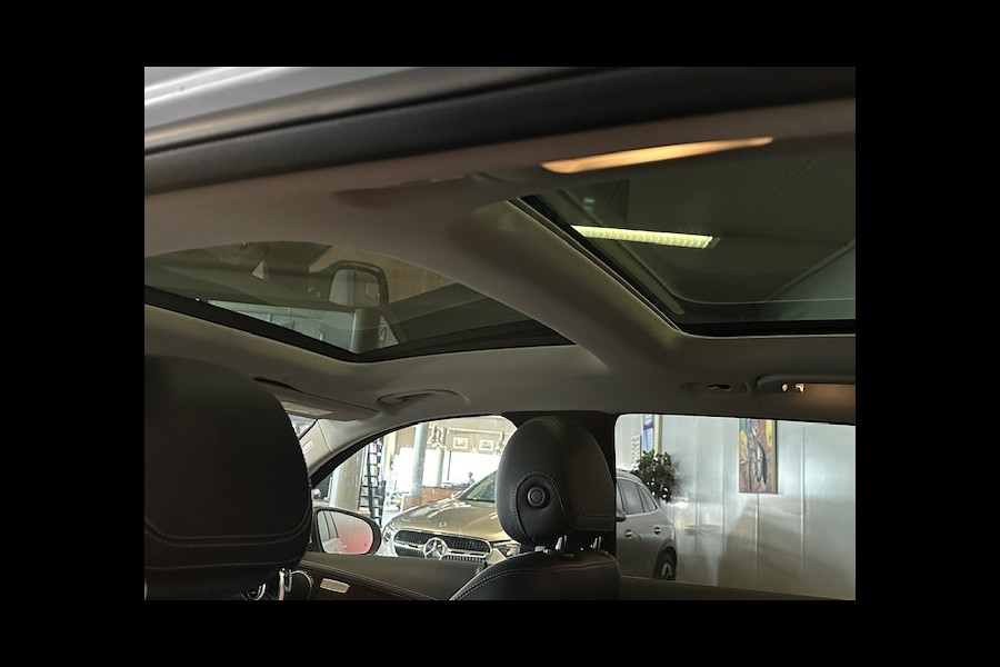 Mercedes-Benz GLC 300e 4 Matic Luxury-PANORAMA-360 CAMERA-TREKHAAK-DODEHOEK-COMPLEET