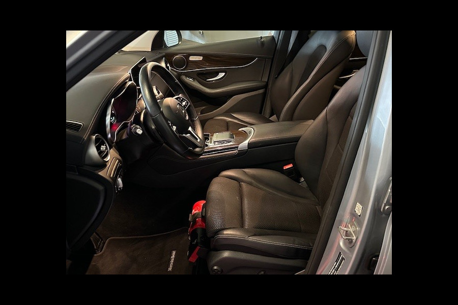 Mercedes-Benz GLC 300e 4 Matic Luxury-PANORAMA-360 CAMERA-TREKHAAK-DODEHOEK-COMPLEET