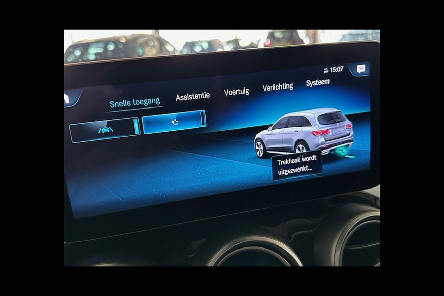 Mercedes-Benz GLC 300e 4 Matic Luxury-PANORAMA-360 CAMERA-TREKHAAK-DODEHOEK-COMPLEET