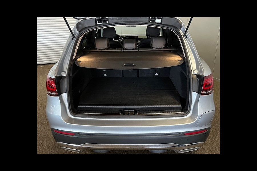 Mercedes-Benz GLC 300e 4 Matic Luxury-PANORAMA-360 CAMERA-TREKHAAK-DODEHOEK-COMPLEET