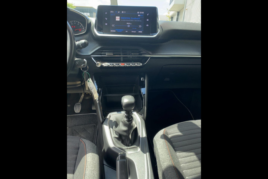 Peugeot 208 1.2 PureTech Active Pack - Apple CarPlay/Navigatie I Airco I Sport velgen I LED I PDC I 35.000 KM -Dealer onderhouden