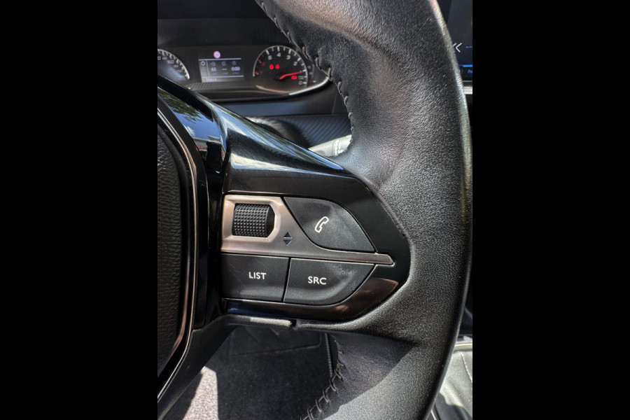 Peugeot 208 1.2 PureTech Active Pack - Apple CarPlay/Navigatie I Airco I Sport velgen I LED I PDC I 35.000 KM -Dealer onderhouden