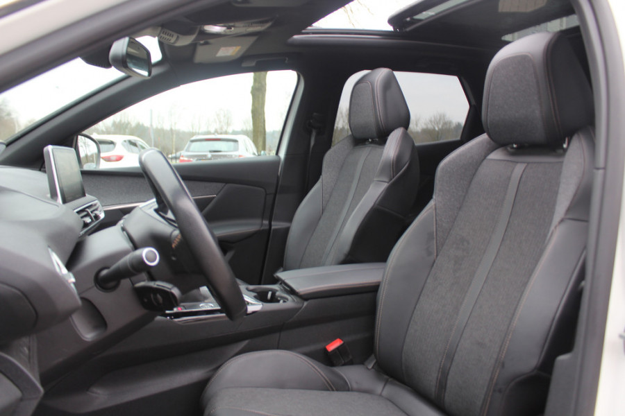 Peugeot 3008 1.6 PureTech GT Line / Panoramdak / Camera / Navigatie / 19'' / Keyless / Half leder / Focal Audio / Dodehoek / Cruise Control