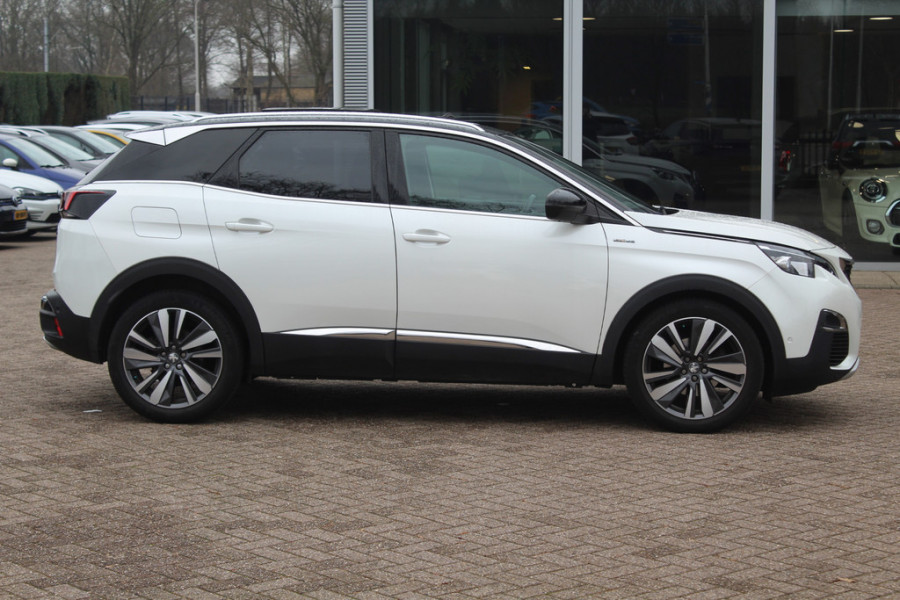 Peugeot 3008 1.6 PureTech GT Line / Panoramdak / Camera / Navigatie / 19'' / Keyless / Half leder / Focal Audio / Dodehoek / Cruise Control
