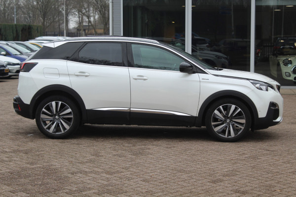 Peugeot 3008 1.6 PureTech GT Line / Panoramdak / Camera / Navigatie / 19'' / Keyless / Half leder / Focal Audio / Dodehoek / Cruise Control