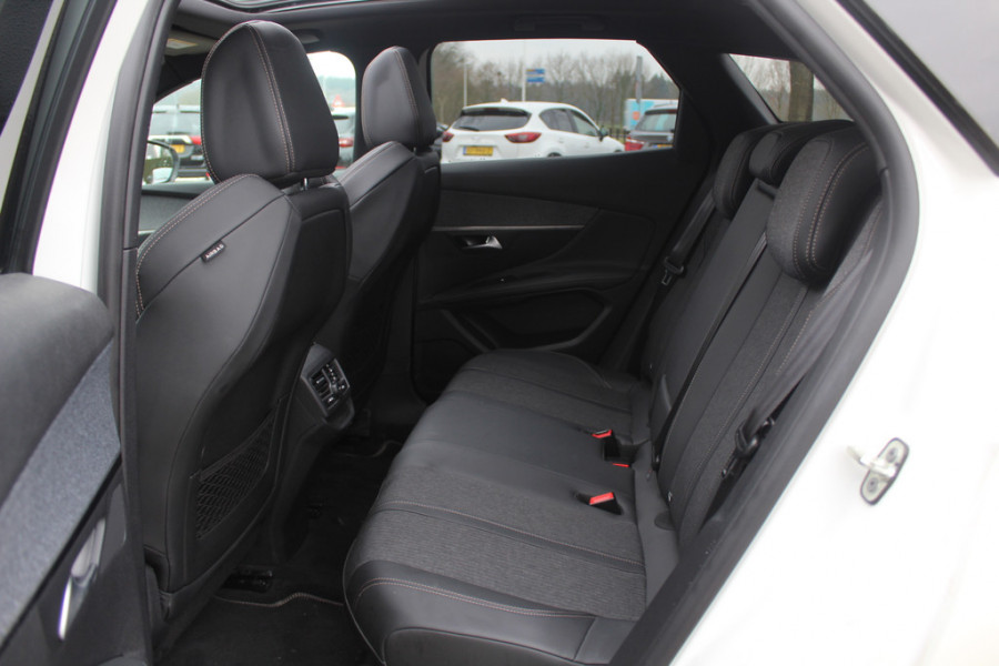 Peugeot 3008 1.6 PureTech GT Line / Panoramdak / Camera / Navigatie / 19'' / Keyless / Half leder / Focal Audio / Dodehoek / Cruise Control