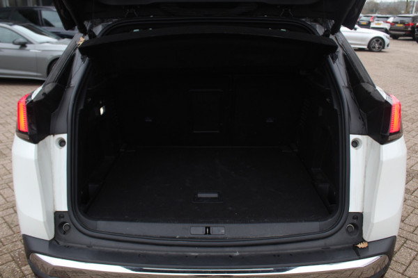 Peugeot 3008 1.6 PureTech GT Line / Panoramdak / Camera / Navigatie / 19'' / Keyless / Half leder / Focal Audio / Dodehoek / Cruise Control