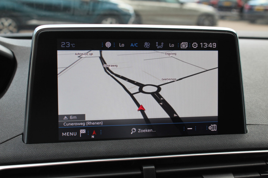 Peugeot 3008 1.6 PureTech GT Line / Panoramdak / Camera / Navigatie / 19'' / Keyless / Half leder / Focal Audio / Dodehoek / Cruise Control