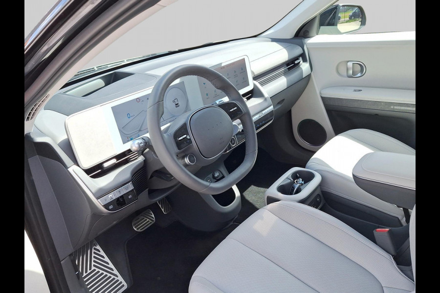 Hyundai IONIQ 5 Connect+ 77.4 kWh Bose Audio | Trekhaak | Stoel / Stuurverwarming | Warmtepomp | Slechts 724 KM!
