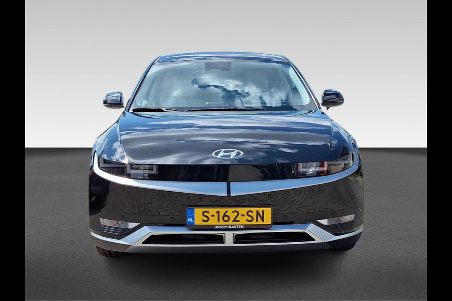Hyundai IONIQ 5 Connect+ 77.4 kWh Bose Audio | Trekhaak | Stoel / Stuurverwarming | Warmtepomp | Slechts 724 KM!
