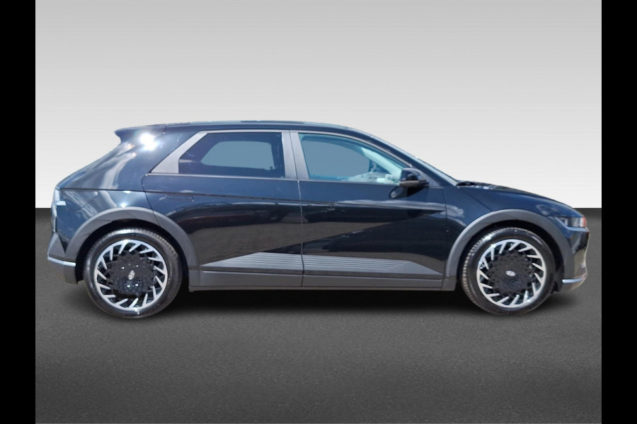 Hyundai IONIQ 5 Connect+ 77.4 kWh Bose Audio | Trekhaak | Stoel / Stuurverwarming | Warmtepomp | Slechts 724 KM!