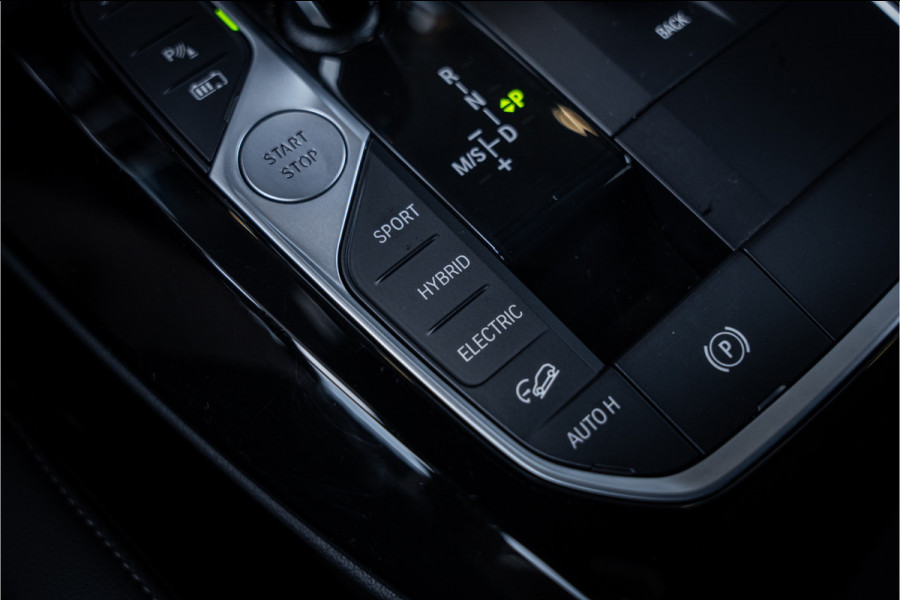 BMW X3 xDrive30e - M Sport | Panorama | Elek. Trekhaak | HUD | Cruise Control