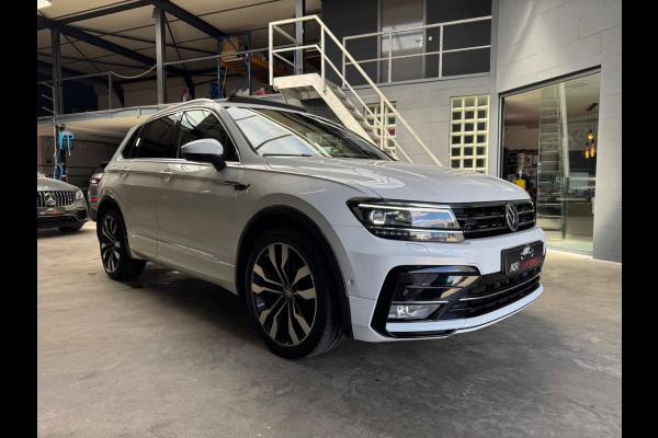 Volkswagen Tiguan 2.0 TSI 4Motion 3x R-line PANO-MEMORY-LEDER