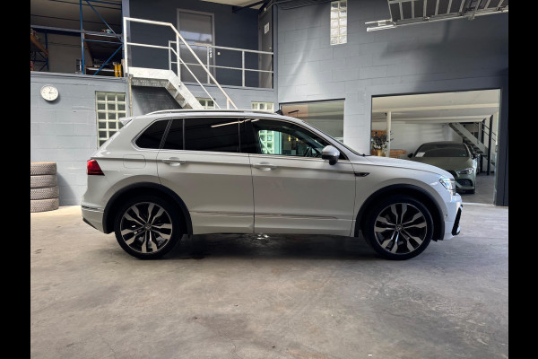Volkswagen Tiguan 2.0 TSI 4Motion 3x R-line PANO-MEMORY-LEDER
