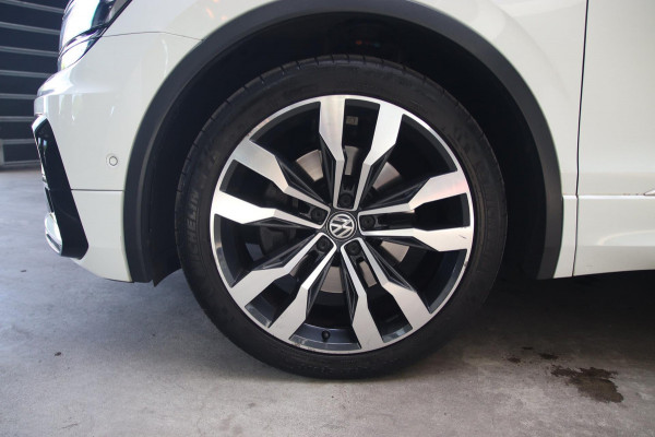 Volkswagen Tiguan 2.0 TSI 4Motion 3x R-line PANO-MEMORY-LEDER