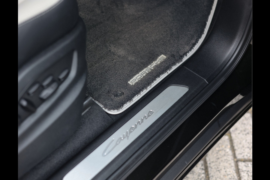 Porsche Cayenne E-Hybrid | PTS Dark Olive - Krijt volleder