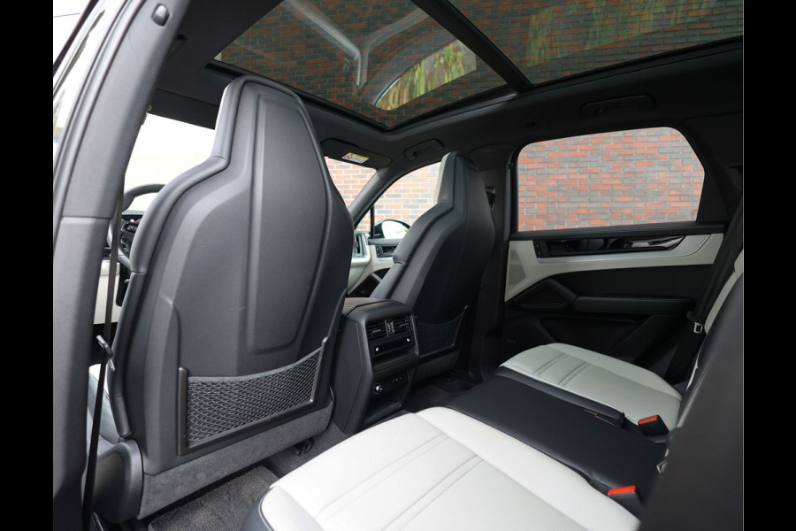 Porsche Cayenne E-Hybrid | PTS Dark Olive - Krijt volleder