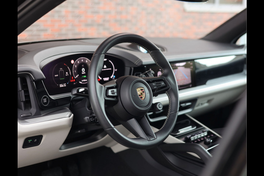Porsche Cayenne E-Hybrid | PTS Dark Olive - Krijt volleder
