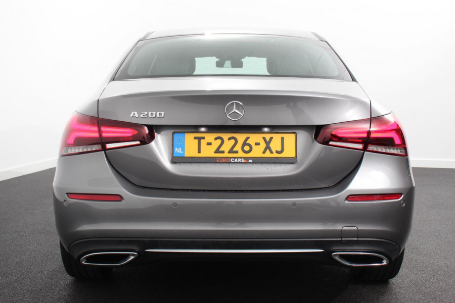 Mercedes-Benz A-Klasse 200 Automaat Progressive | Sfeerverlichting | Navigatie | Climate control | Camera | Parkeer sensoren | Half Lederen Bekleding | Led  | Cruise Control | LMV Velgen
